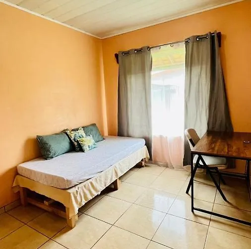 Cozy Coworking Casa Alma Near Arenal, 2 Bedroom 1 Office, Fiber Optic, Pet Friendly *